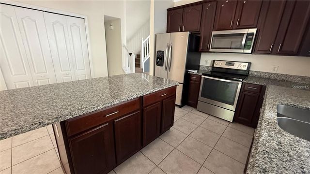 979 HACIENDA CIRCLE, Kissimmee, FL 34741