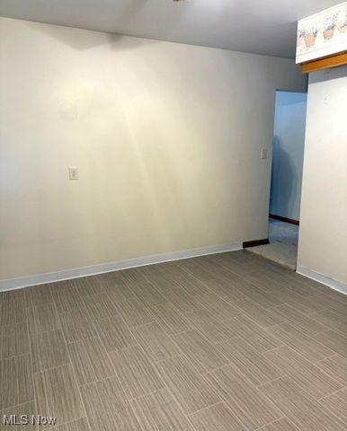 1448 Noble Avenue, Barberton, OH 44203