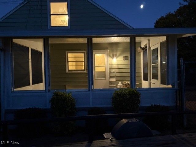 1448 Noble Avenue, Barberton, OH 44203