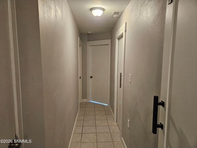 1212 Douglas Drive, Las Cruces, NM 88005