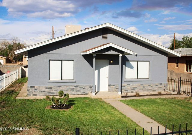 1212 Douglas Drive, Las Cruces, NM 88005
