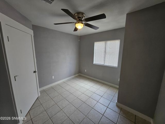 1212 Douglas Drive, Las Cruces, NM 88005