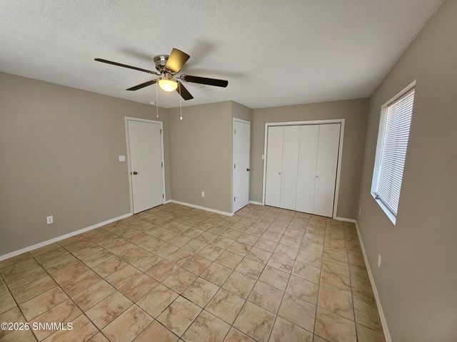 1212 Douglas Drive, Las Cruces, NM 88005