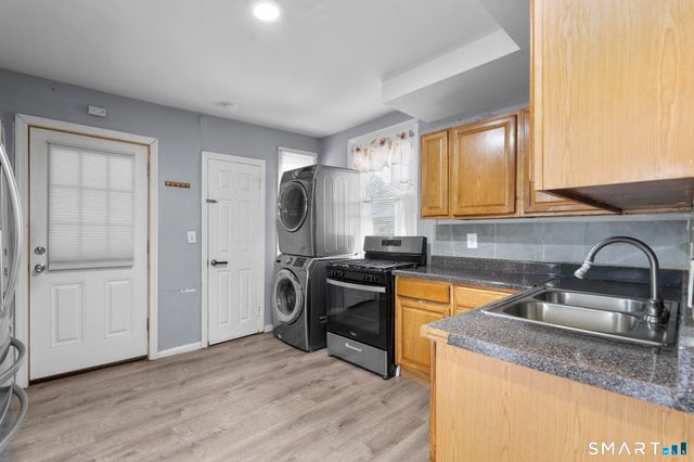 79 Hallock Street, New Haven, CT 06519