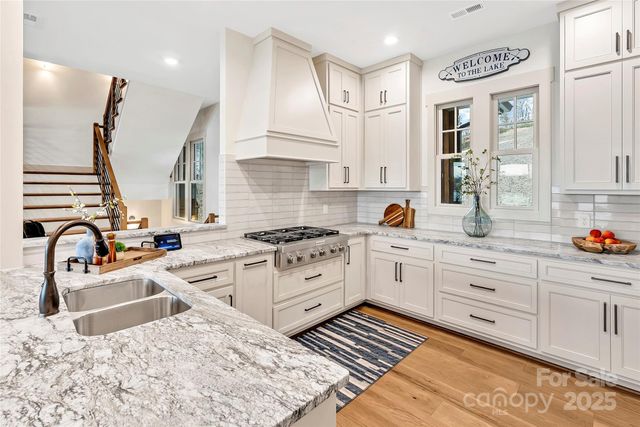 8058 Edgewater Drive, Norwood, NC 28128