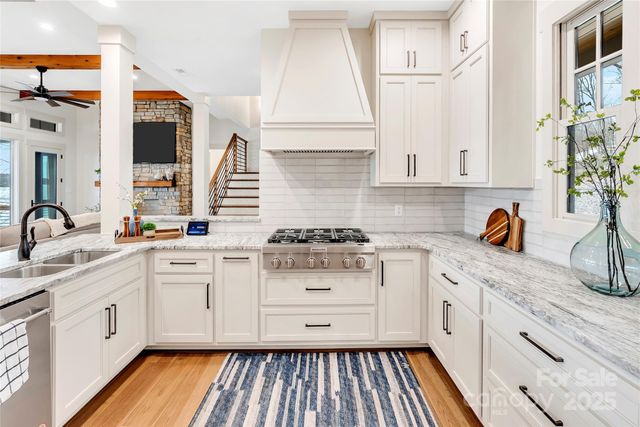 8058 Edgewater Drive, Norwood, NC 28128