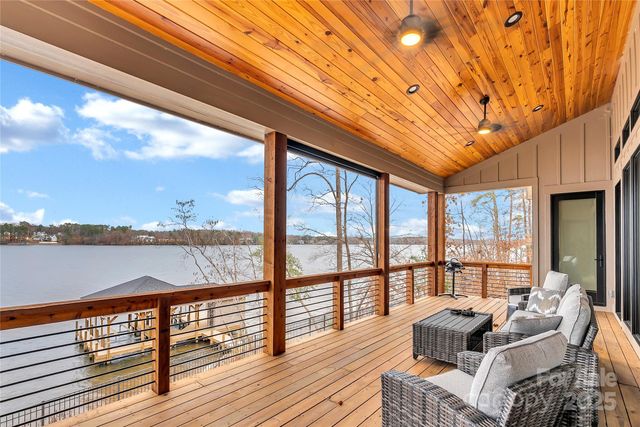 8058 Edgewater Drive, Norwood, NC 28128