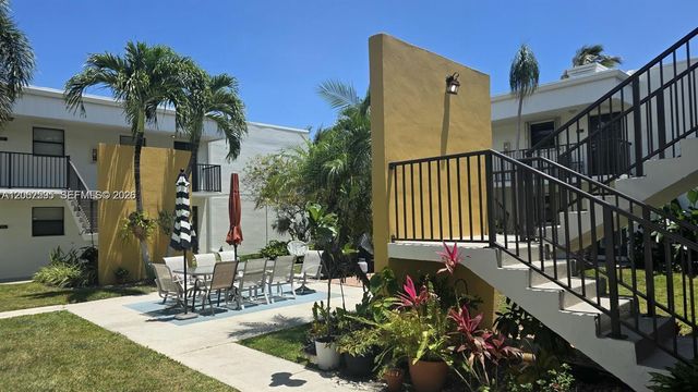 524 Osprey Dr 10B, Delray Beach, FL 33444