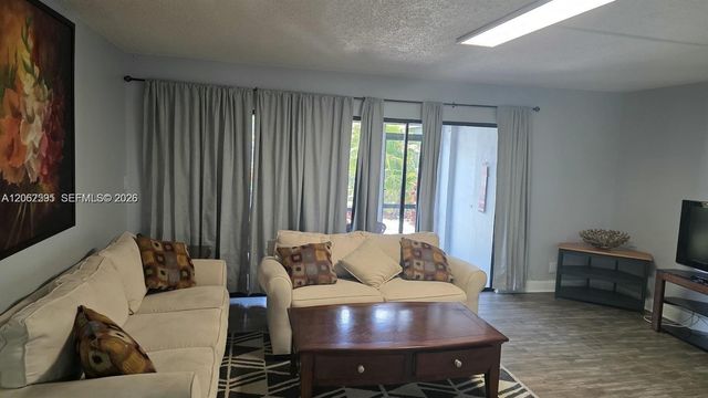 524 Osprey Dr 10B, Delray Beach, FL 33444