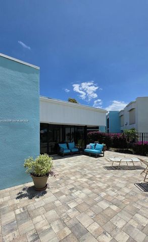 524 Osprey Dr 10B, Delray Beach, FL 33444