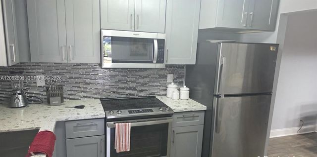 524 Osprey Dr 10B, Delray Beach, FL 33444