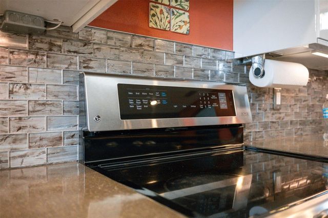 3114 BLUFF BOULEVARD, Holiday, FL 34691