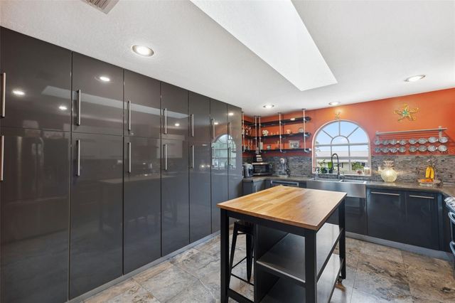 3114 BLUFF BOULEVARD, Holiday, FL 34691