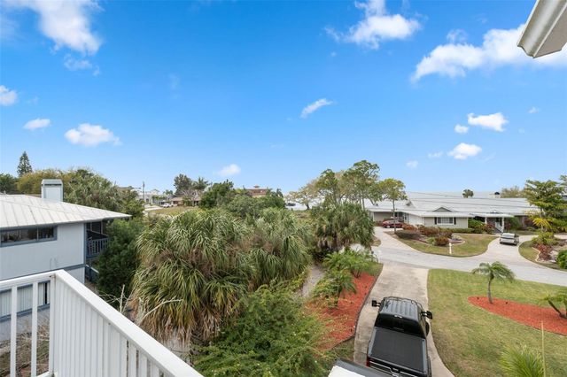 3114 BLUFF BOULEVARD, Holiday, FL 34691