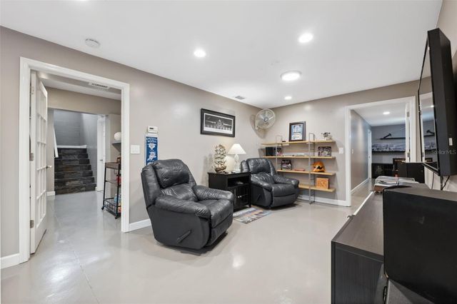 3114 BLUFF BOULEVARD, Holiday, FL 34691