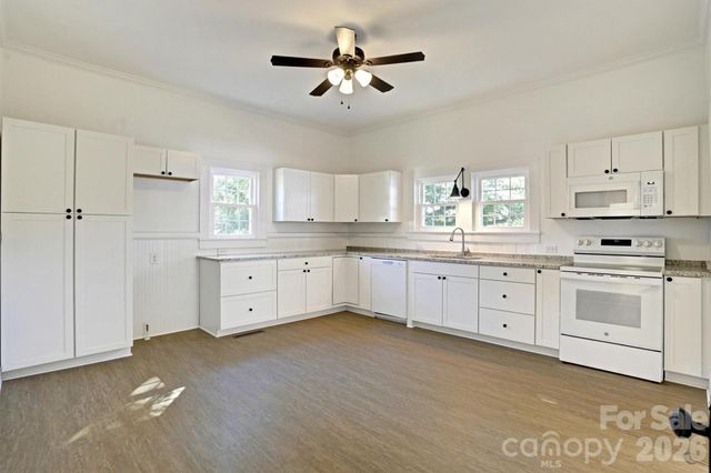 304 Misenheimer Drive NW, Concord, NC 28025