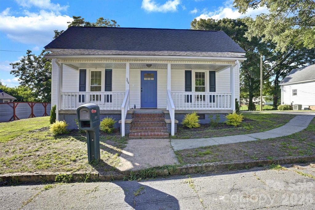 304 Misenheimer Drive NW, Concord, NC 28025