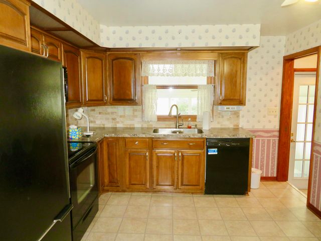 163 Rose Street, Britton, MI 49229