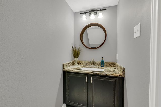 100 Oak Hollow Boulevard, Hockley, TX 77447