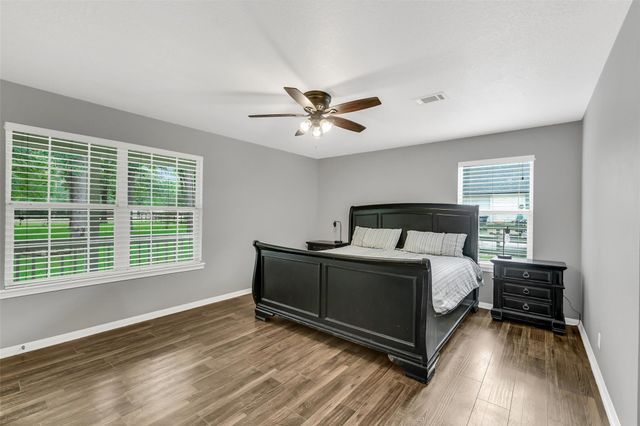 100 Oak Hollow Boulevard, Hockley, TX 77447