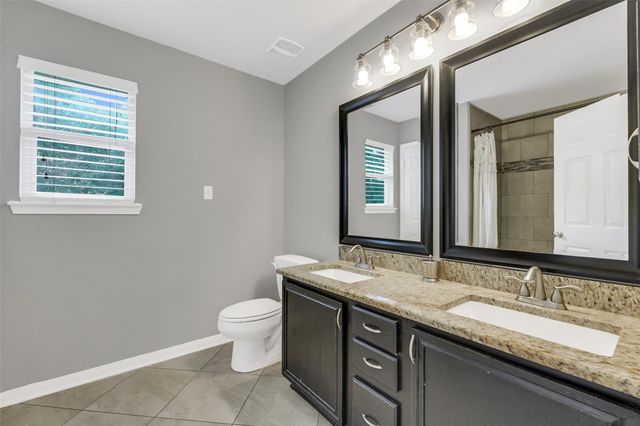 100 Oak Hollow Boulevard, Hockley, TX 77447