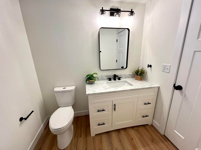 7402 Oaklawn Drive, Newburgh, IN 47630