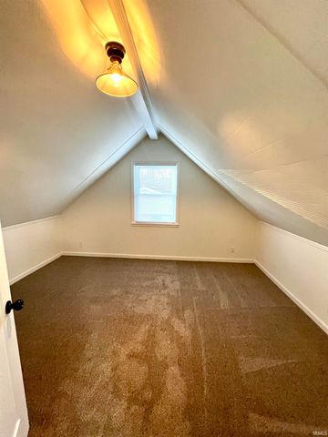 7402 Oaklawn Drive, Newburgh, IN 47630