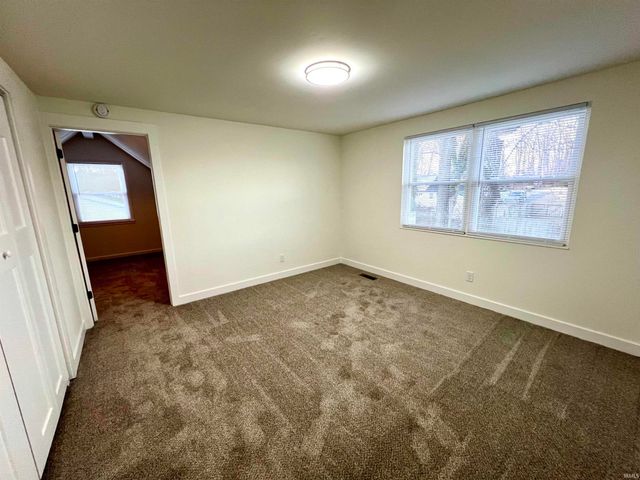 7402 Oaklawn Drive, Newburgh, IN 47630