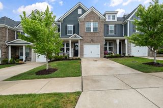 921 Cavan Ln, Mount Juliet, TN 37122
