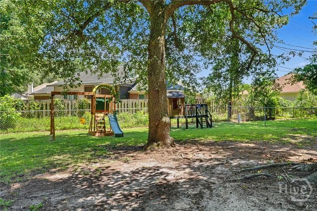 135 Wyckfield Road, Savannah, GA 31410