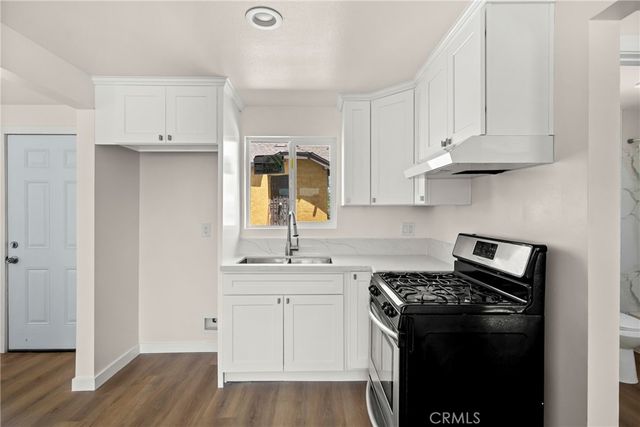 130 W 85th, Los Angeles, CA 90003
