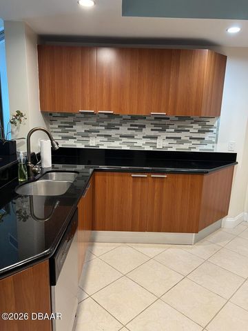 241 Riverside Dr Unit 203, Holly Hill, FL 32117