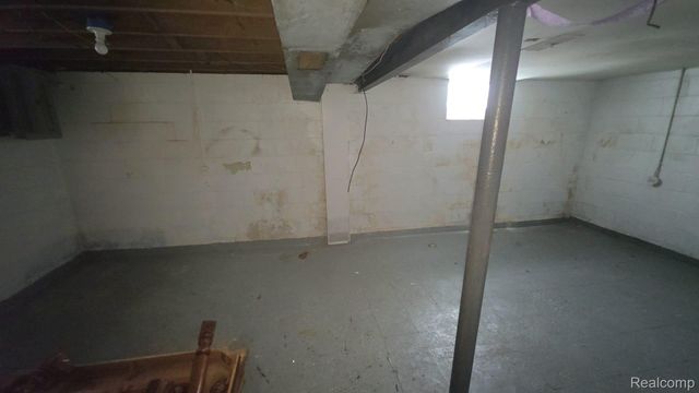 15633 Eastwood Street, Detroit, MI 48205