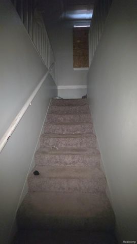 15633 Eastwood Street, Detroit, MI 48205