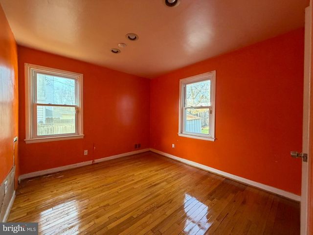 5522 BOSWORTH AVE, Baltimore, MD 21207