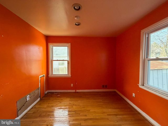 5522 BOSWORTH AVE, Baltimore, MD 21207