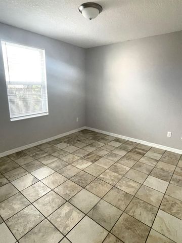 63 N Whitney St., St Augustine, FL 32804