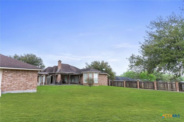 604 Texas Avenue, Shiner, TX 77984