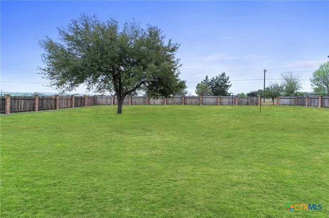 604 Texas Avenue, Shiner, TX 77984