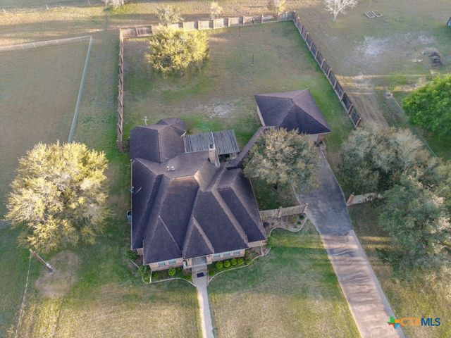 604 Texas Avenue, Shiner, TX 77984