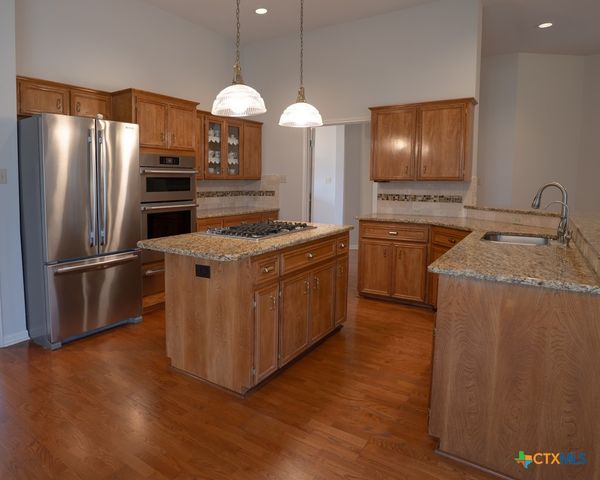 604 Texas Avenue, Shiner, TX 77984