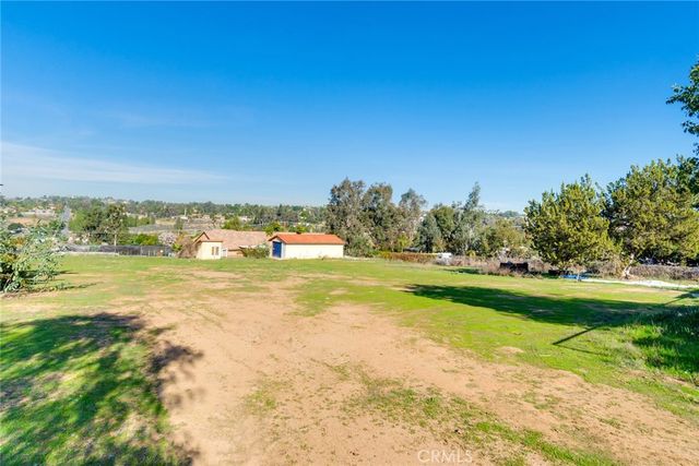 15750 Pounders, Riverside, CA 92504