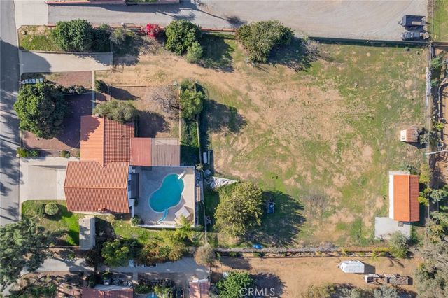 15750 Pounders, Riverside, CA 92504