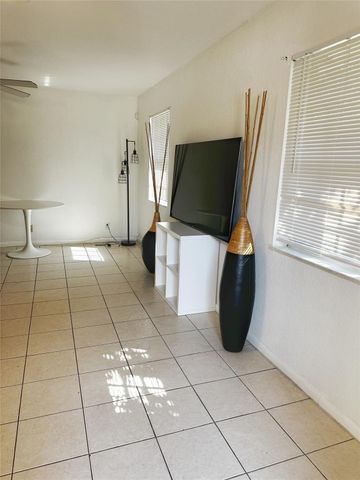 834 NW 3rd Avenue 1-2, Fort Lauderdale, FL 33311