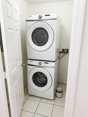 834 NW 3rd Avenue 1-2, Fort Lauderdale, FL 33311