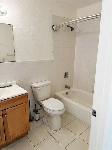 834 NW 3rd Avenue 1-2, Fort Lauderdale, FL 33311