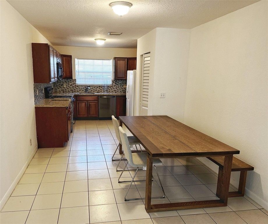 834 NW 3rd Avenue 1-2, Fort Lauderdale, FL 33311