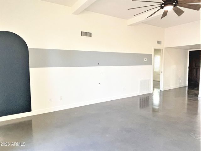 8 W Griswold Road, Phoenix, AZ 85021