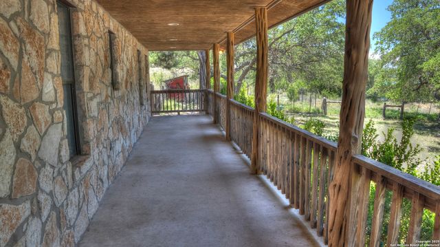 121 David Rankin Rd, Leakey, TX 78873
