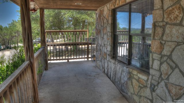 121 David Rankin Rd, Leakey, TX 78873